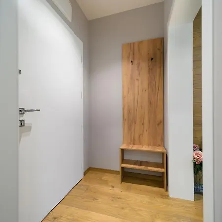 Elegance Deluxe Studio Apartment